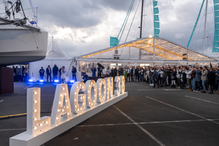 Thumbnail Lagoon JEX 2085